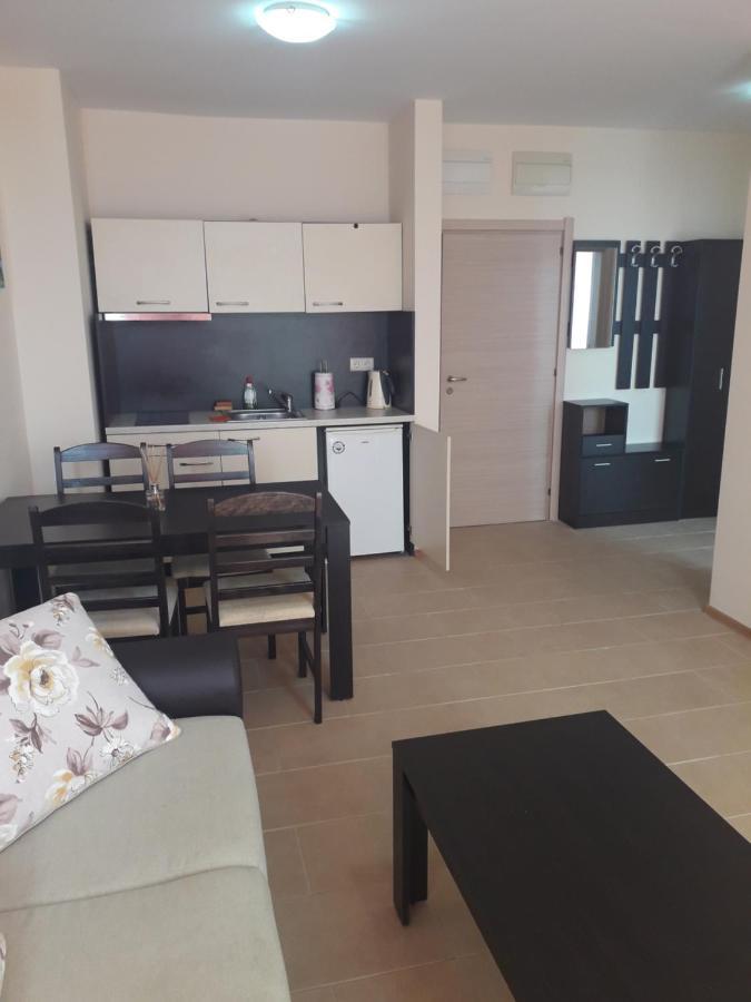 Gradina Sunny Deluxe Apartment Sozopol Buitenkant foto
